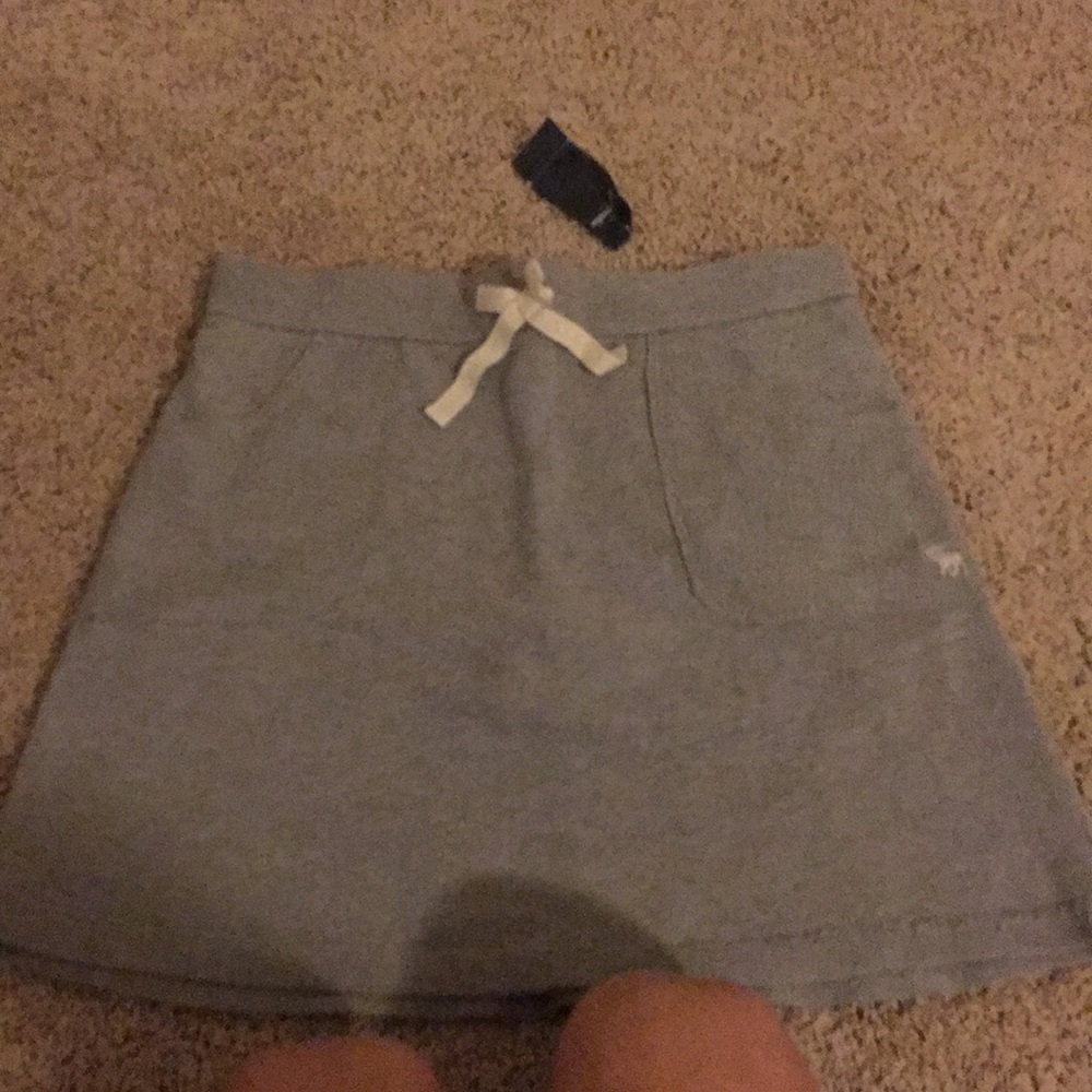 Hollister skirt